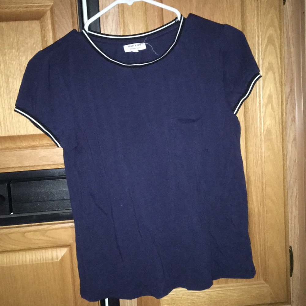 cute cropped tee